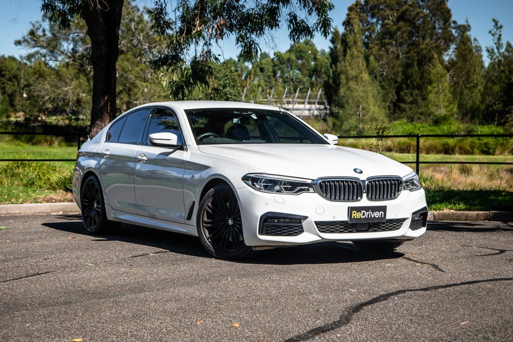 BMW Seri 5 (G30 530i)